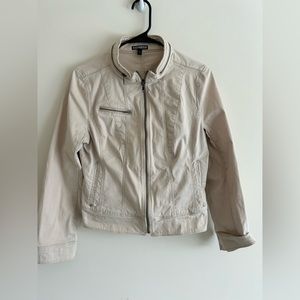 Women’s Express Jacket - Cream color - Size 10 - good conditions - small stain